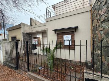 Casa · 70m² · 4 Ambientes · Casa 4 Ambientes en Alquiler en Merlo - Padua
