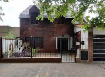 imagen1 · Chalet de 5 Ambientes en Zona Residencial
