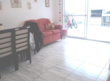 PH · 57m² · 3 Ambientes · PH en Venta - 2 Dorm. 1 Baño - Nueva Pompeya