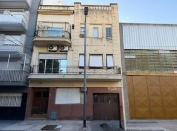 Departamento · 119m² · 5 Ambientes · Alquiler Comercial Paternal 5 Ambientes P. B. Patio