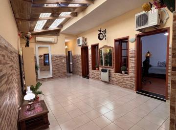 Casa · 152m² · 4 Ambientes · 1 Cochera · En Venta Casa 4 Amb Cochera Patio Villa Lugano