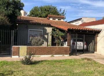 Casa · 173m² · 3 Ambientes · 2 Cocheras · Venta Casa 3 Ambientes Apta Crédito Longchamps