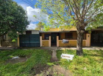 Casa · 103m² · 3 Ambientes · 1 Cochera · Casa en Venta 3 Ambientes Apta Credito en Guernica
