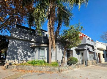 PH · 143m² · 5 Ambientes · Venta PH Tipo Casa 5 Amb C/patio y Terraza Propia
