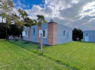 Casa · 136m² · 3 Ambientes · 1 Cochera · Venta Casa 3 Ambientes Apto Credito Barrio Alfar