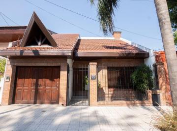 Casa · 125m² · 5 Ambientes · 2 Cocheras · Venta Casa 5 Amb. con Quincho y Cochera Castelar