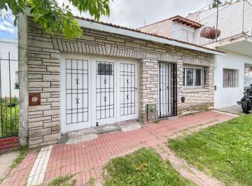PH · 52m² · 2 Ambientes · 1 Cochera · Venta PH 2 Ambientes + Cochera + Patio, Refaccionado