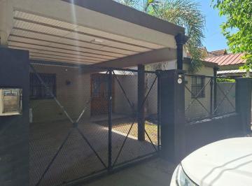 Casa · 100m² · 5 Ambientes · 2 Cocheras · Casa 5 Ambientes en Venta en Glew
