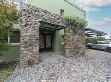 Casa · 280m² · 6 Ambientes · 2 Cocheras · Venta Casa 6 Amb Al Golf San Isidro Labrador