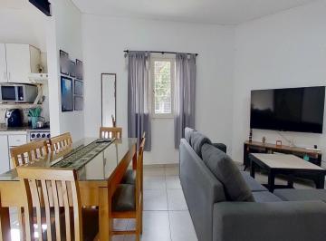 Casa · 100m² · 4 Ambientes · 1 Cochera · Casa en Venta Quilmes 3 Dorm. Patio