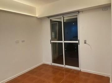 Departamento de 3 ambientes, Monserrat · Alquilo Dpto 3 Ambientes con Balcón