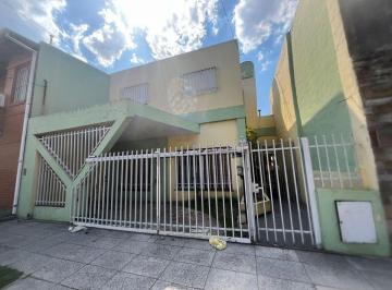 Casa · 120m² · 3 Ambientes · 1 Cochera · Venta Casa