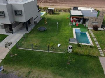 Casa · 80m² · 3 Ambientes · Casa 2 Dorm. - Más Lote 300 m² Brisanova
