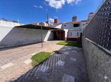 Casa · 88m² · 4 Ambientes · Venta Casa 3 Dorm. Barrio Inmigrantes