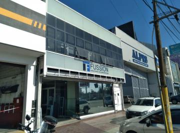 Local comercial · 568m² · Venta Local Comercial Frente Al Nudo Vial, Gllén