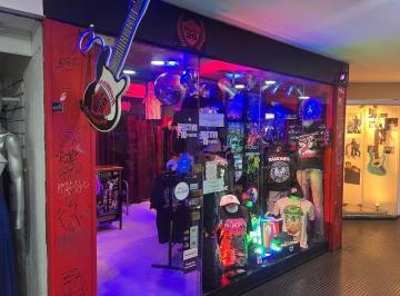 Fondo de comercio · 30m² · Venta de Fondo de Comercio Rubro Indumentaria