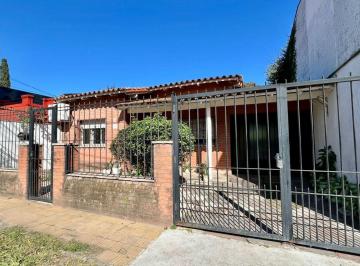 Casa · 93m² · 6 Ambientes · 2 Cocheras · Casa 6 Ambientes con Jardin Don Torcuato