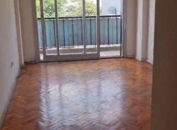 Departamento · 39m² · 2 Ambientes · Venta Dto - Flores - 2 Amb. C/renta C/fte. Balc - A/cre