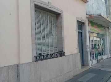 Casa · 163m² · 10 Ambientes · Excelente Oportunidad en El Centro de Paraná