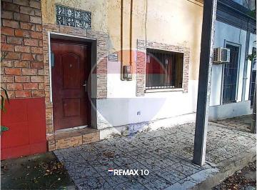 Casa · 72m² · 4 Ambientes · Se Vende Casa a 3 Cuadras de Plaza Asamblea