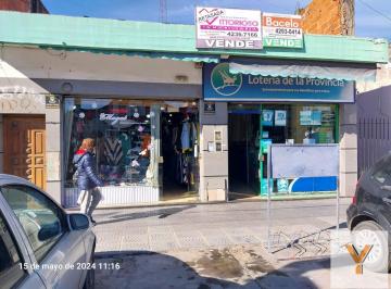 Local comercial · 160m² · 3 Ambientes · Locales en Venta - 2 Deposito 2 Baños - 303 m² - Rafael Calzada, Almirante Brown
