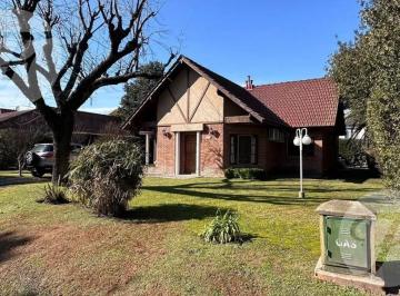 Casa · 120m² · 3 Ambientes · 2 Cocheras · Casa en Country Banco Provincia, Francisco Álvarez