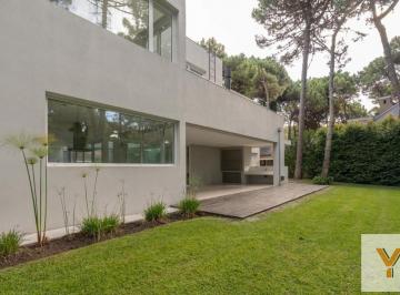 Casa · 314m² · 5 Ambientes · Casa en Venta - 3 Dorm. 3 Baños - Pinamar
