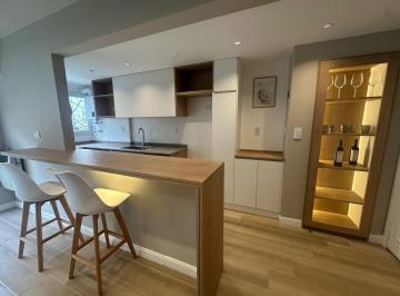 Departamento · 46m² · 2 Ambientes · Alquiler Impecable 2 Amb Reciclado con Balcon Al Frente