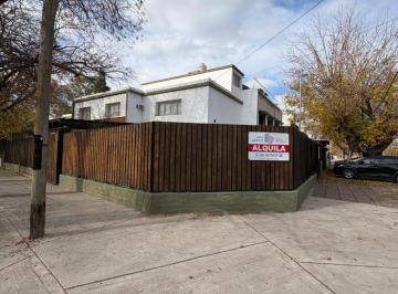 Casa de 5 ambientes, Guaymallén · Alquilo Casa en Guaymallen
