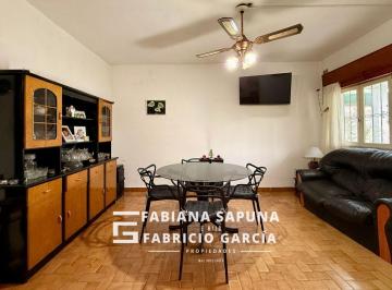 Casa · 315m² · 3 Ambientes · 1 Cochera · Venta PH 3 Ambientes Apto Credito - Burzaco