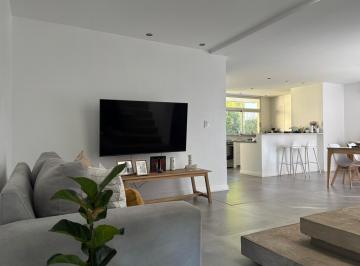Casa · 90m² · 2 Ambientes · 1 Cochera · Viví El Bosque Peralta Ramos con El Confort de Una Casa Moderna