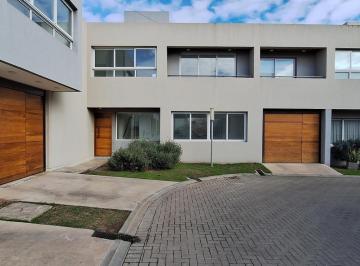 Casa · 213m² · 4 Ambientes · 1 Cochera · Casa en Venta 3 Dorm. Housing H Villa Belgrano