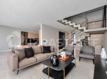 Casa · 204m² · 5 Ambientes · Casa en Venta/alquiler a Estrenar en Olivos. 5 Dorm. Jardín. Terraza.