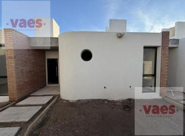 Casa · 51m² · 3 Ambientes · 1 Cochera · Venta – Dúplex de 1 Dormitorio con Patio y Cochera en Docta