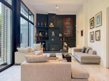 Casa · 420m² · 9 Ambientes · 2 Cocheras · Casa en Venta, con Jardín, Pileta y Cochera Para Dos Autos - Olivos, Vicente López