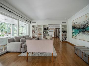 Departamento · 245m² · 7 Ambientes · Departamento en Venta en Belgrano. 4 Dorm.. Pileta. Cancha de Tenis. 2 Cocheras. Seg. 24 Hs.