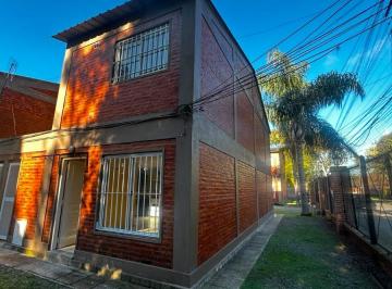 Casa de 3 ambientes, Ezeiza · Dúplex en Venta – Barrio Petit, Canning