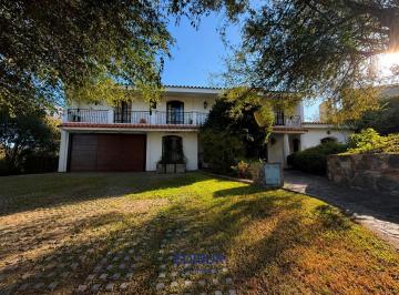 Casa · 394m² · 10 Ambientes · 2 Cocheras · Casa en Venta Country Costa Verde