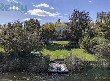 Casa · 180m² · 5 Ambientes · 2 Cocheras · Casa en Dique Lujan