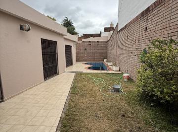 Casa · 181m² · 3 Dormitorios · 2 Cocheras · Casa en Tablada Park