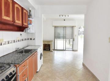 PH · 40m² · 2 Ambientes · Venta Casa PH 2 Ambs Ituzaingo Frente Cochera