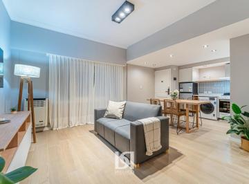 Departamento · 42m² · 2 Ambientes · Venta // 2 Amb Reciclado // Plaza Colon