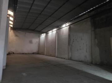 Depósito · 210m² · Depósito en Piñeyro Venta
