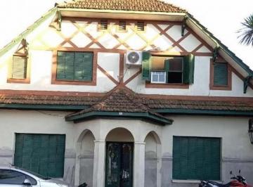 imagen1 · Permuta - Casa de 8 Ambientes en Amplio Lote de 884 m² en Venta - Moron Norte
