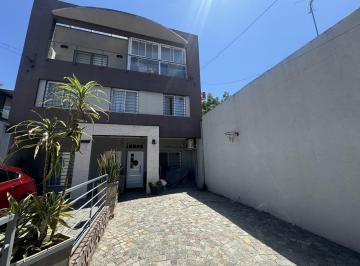 PH · 130m² · 5 Ambientes · 1 Cochera · Duplex en Venta Olivos con Cochera y Pileta