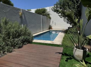 PH · 130m² · 5 Ambientes · 1 Cochera · Duplex en Venta Olivos con Cochera y Pileta