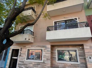 Departamento de 1 ambiente, Parque Avellaneda · Monoambiente Moderno con Balcón Al Frente en Parque Avellaneda