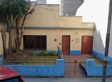Casa · 150m² · 4 Ambientes · 1 Cochera · Casa Para Desarrolo