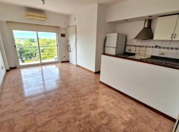 Departamento de 2 ambientes, Lanús · Alquiler Depto 2 Ambientes con Cochera - Excelente Ubicacion