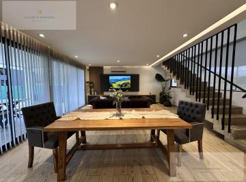 lLIVING · Casa - Yerba Buena